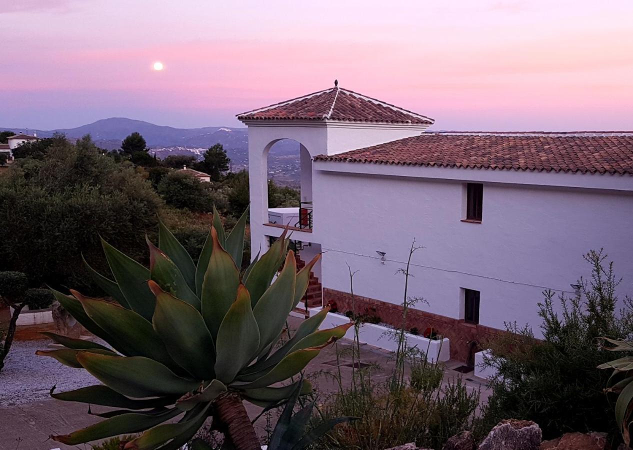 Casa Arts Guest Rooms Alcaucín المظهر الخارجي الصورة